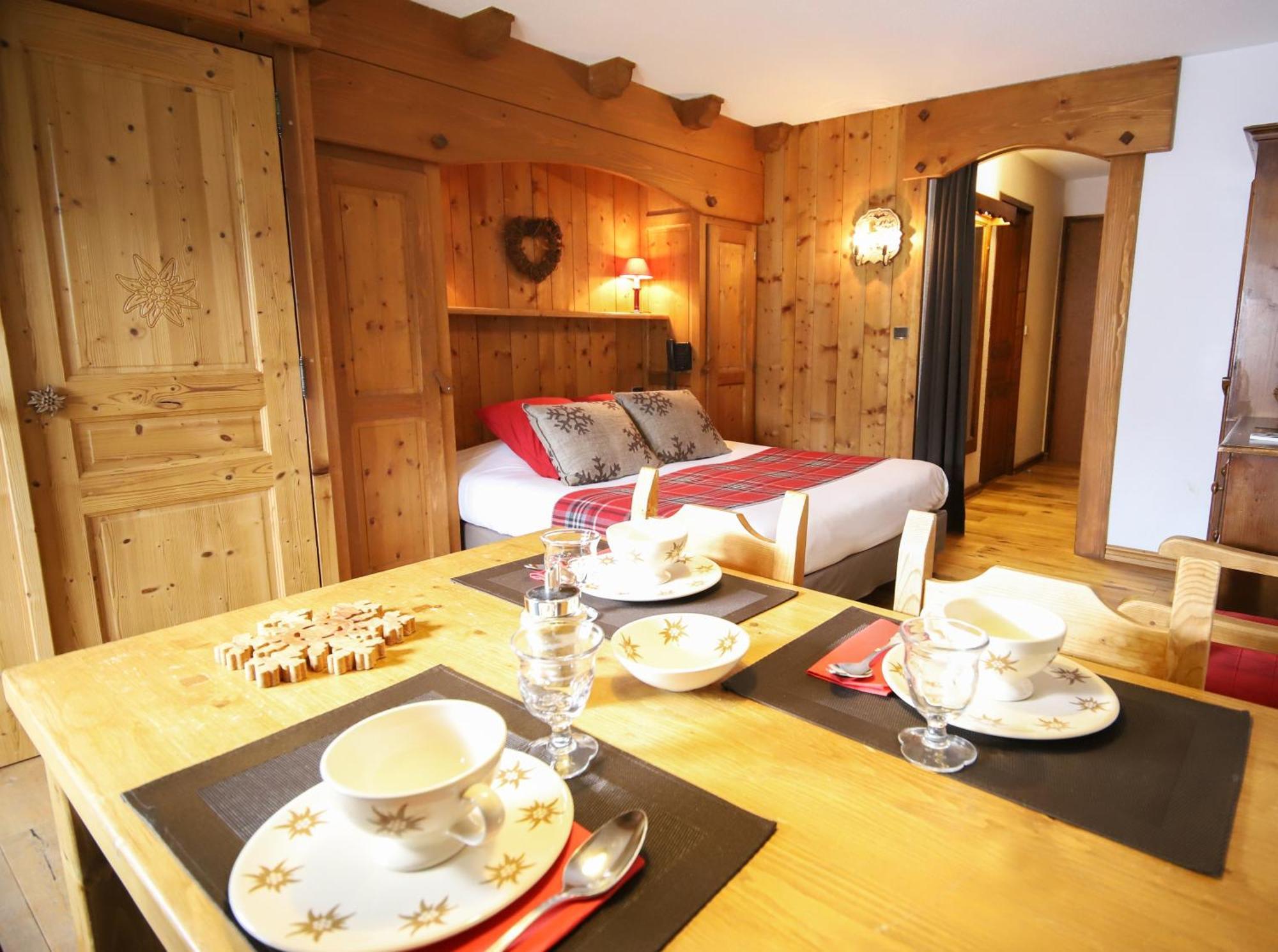 Residence Hôtelière La Renardiere Samoëns Esterno foto